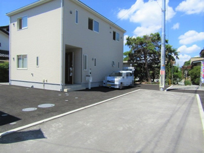 【前面道路含む現地写真】 | クレイドルガーデン笛吹市石和町唐柏第1　3号棟 | 前面道路含む現地写真です