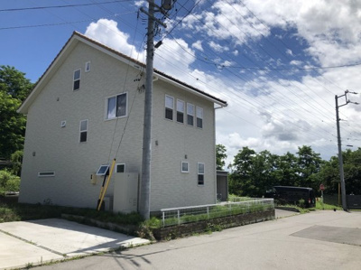 【前面道路含む現地写真】 | 小諸市柏木中古住宅