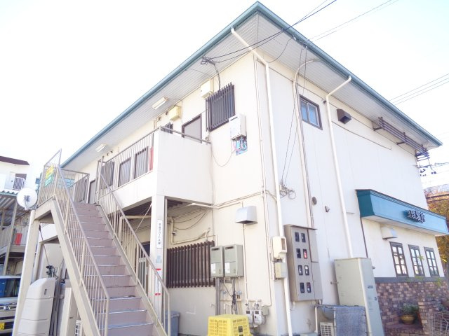 名倉アパートAの外観