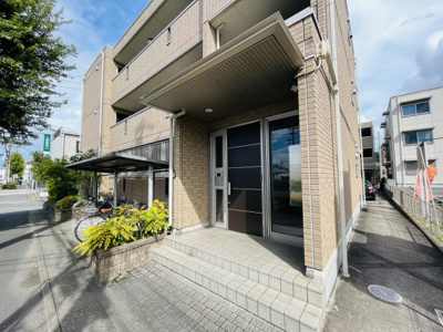 【エントランス】 | シャローム　A棟