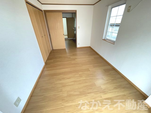 【寝室】 | 広くて明るい寝室