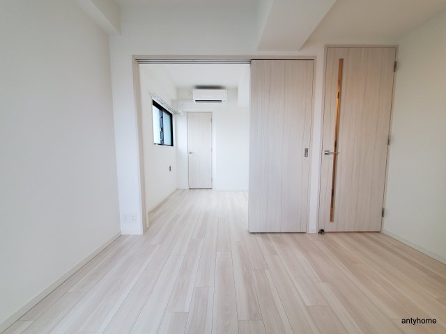 S-RESIDENCE堺筋本町Uno 仲介手数料無料の居間・リビング