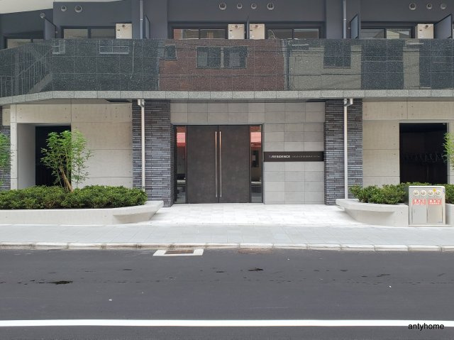 S-RESIDENCE堺筋本町Uno 仲介手数料無料のエントランス