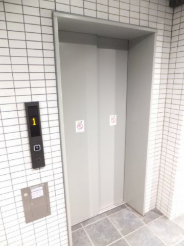 レオ四拾七番館の設備|エレベーター