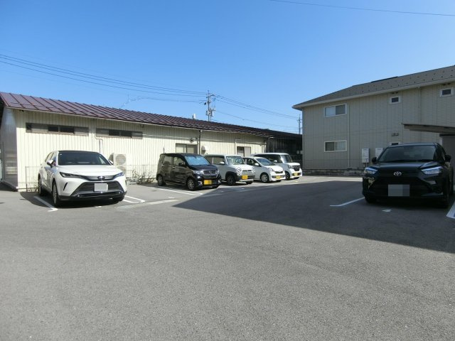 ポートYの駐車場
