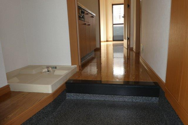 グリーンパレスⅢの玄関