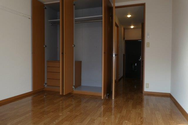 グリーンパレスⅢの洋室