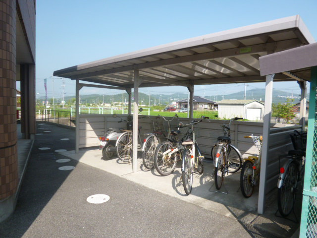 グリーンパレスⅢのその他共用部分|自転車置き場