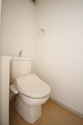 サンエクセル小森野Ｄのトイレ|快適な温水洗浄便座トイレです