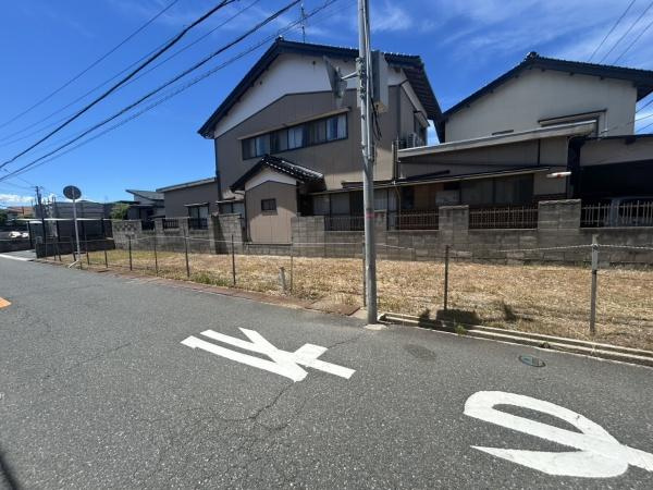 【前面道路含む現地写真】