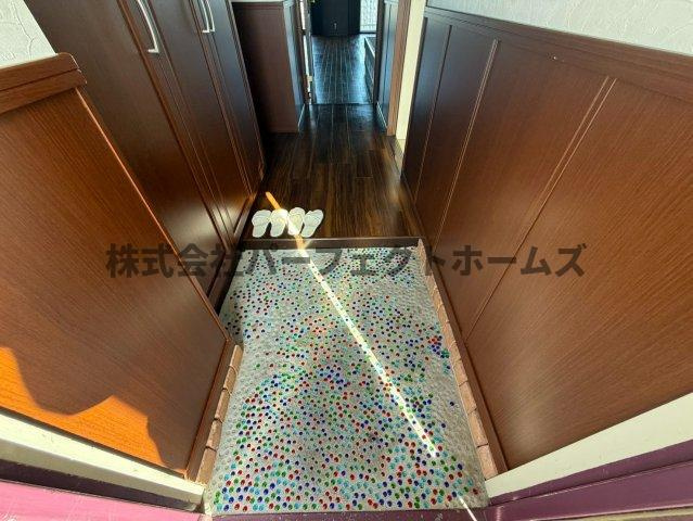 牧野駅前ハイツの内装|明るい室内です