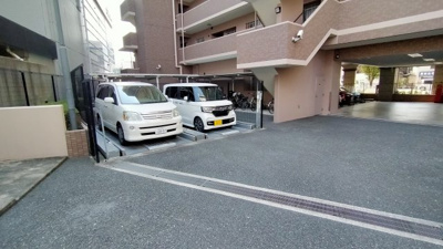 【駐車場】 | アンビエント今里駅前 | 駐車場です。空き状況は変動しますので要確認です。