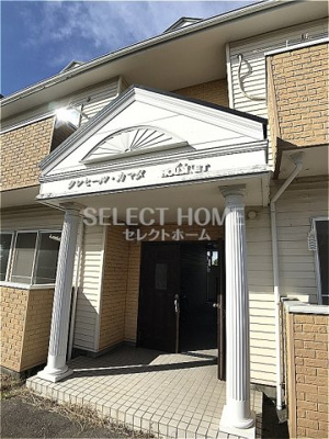 【エントランス】 | クレセール・カマタＡ | 清潔なエントランスです