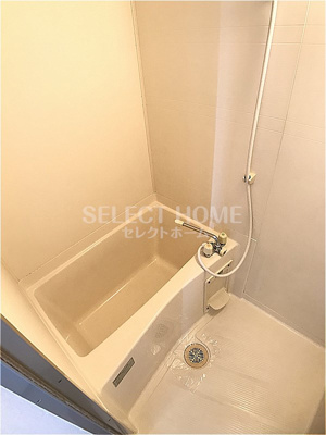 【浴室】 | クレセール・カマタＡ | 落ち着いた空間のお風呂です