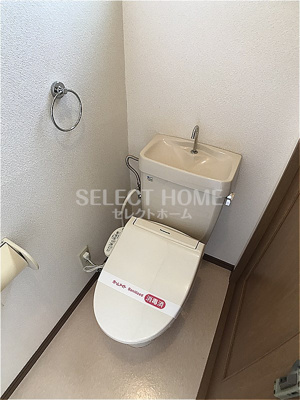 【トイレ】 | クレセール・カマタＡ | 清潔感のあるトイレです