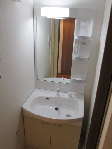 アシスト夢見ケ崎の洗面所