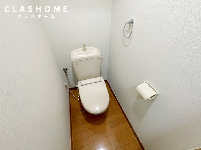 パレスミサカのトイレ|同物件の別部屋になります。