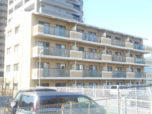 岸和田市土生町２丁目の賃貸マンションの外観|外観は落ち着いています