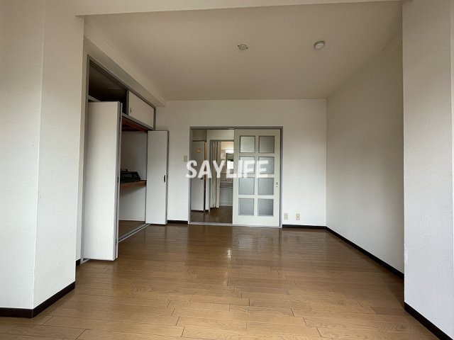 ラ・フォーレ諏訪の居間・リビング