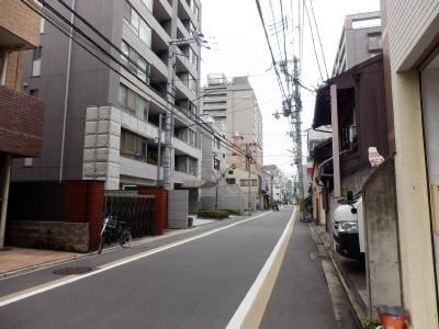 リエゾン四条の周辺|前面道路