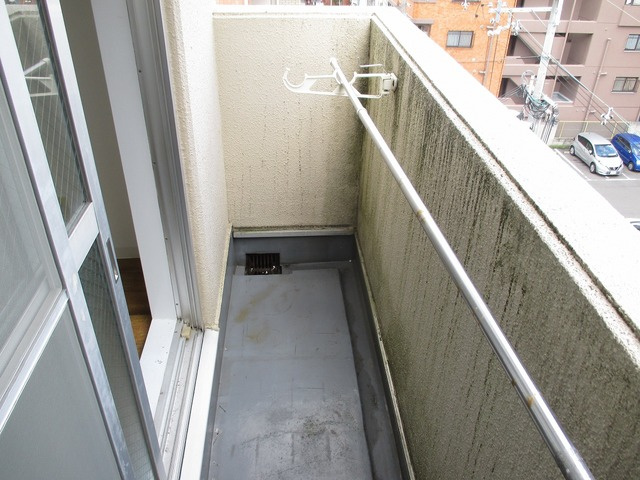 【バルコニー】 | ココチフォレストgn | 日当たりの良いバルコニーです