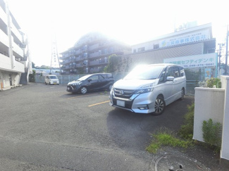 【駐車場】 | 平置き駐車場です。