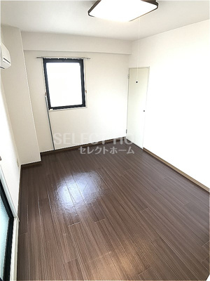 【寝室】 | HAKビル | 開放的な寝室です