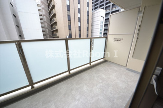 【バルコニー】 | Dimus北浜 | 落ち着いた時間を過ごせるバルコニーです