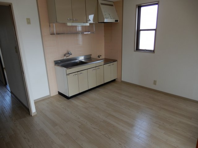 グリーンパーク新舞子の居間・リビング