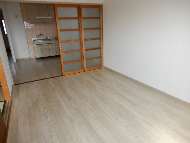 グリーンパーク新舞子の洋室