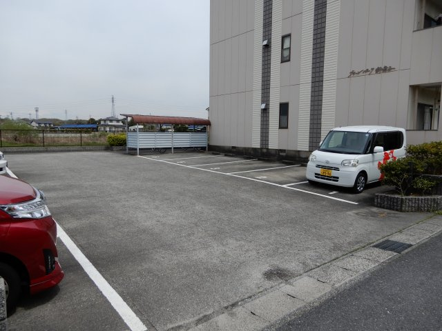 グリーンパーク新舞子の駐車場