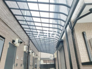【その他共用部分】 | 共有通路屋根付きです。