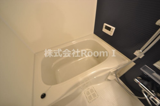 【浴室】 | Dimus北浜 | コンパクトで使いやすいお風呂です