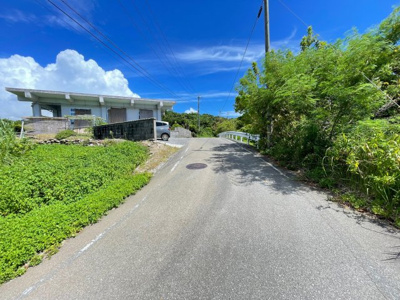 【前面道路含む現地写真】 | 本部町辺名地【リゾート向き売地・3000坪】