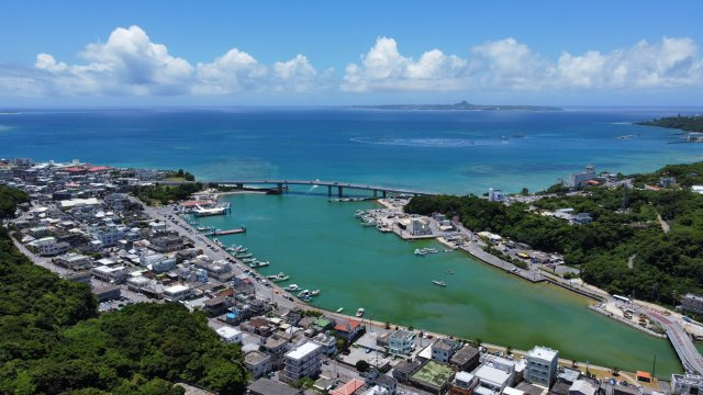 本部町辺名地【リゾート向き売地・3000坪】の周辺|本部漁協・渡久地港まで車で3分♪