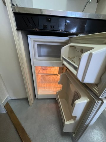 レオパレス北松戸第9の設備|ミニ冷蔵庫付き