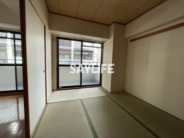 パークサイド中本の内装