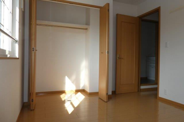 チェリーフレグランスの洋室