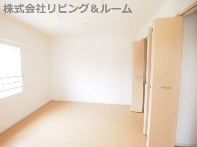 【洋室】 | シェルト　ストーリアⅢ
