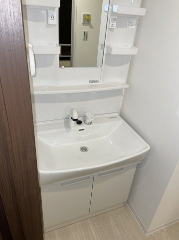 高石市東羽衣３丁目の賃貸マンションの洗面所|使いやすい洗面所です