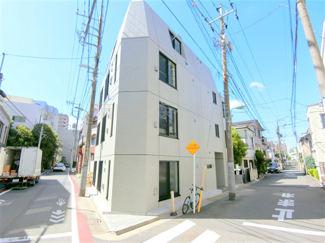 COCOFLAT蒲田EASTの外観