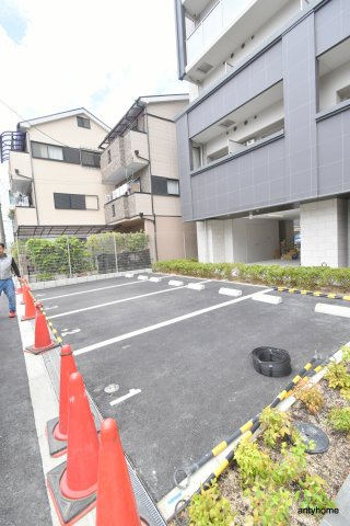エスリードレジデンス梅田グランデ 仲介手数料無料の駐車場