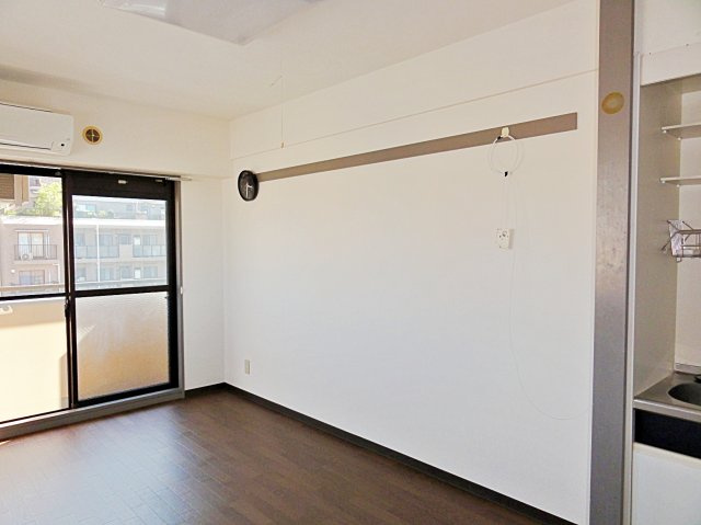 ライオンズマンション河辺第2の寝室