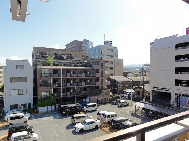 ライオンズマンション河辺第2のバルコニー