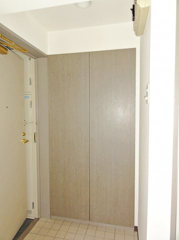 ライオンズマンション河辺第2の玄関|玄関