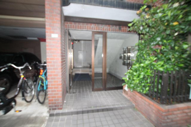 【エントランス】