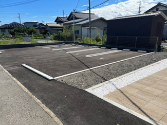 【駐車場】