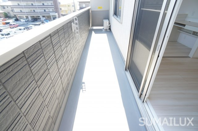 熊本市西区上代２丁目のアパートのバルコニー