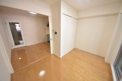 【洋室】 | ワコーレディアルクス元町
