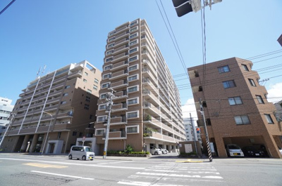 【外観】 | ガーデンスクエアパラッシオ萬象園（リノベ済） | 現地（2022年10月13日14：00頃）撮影